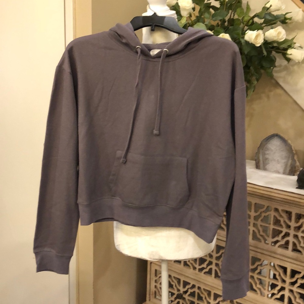 Exist ..Hooded sweatshirt with the front pocket
